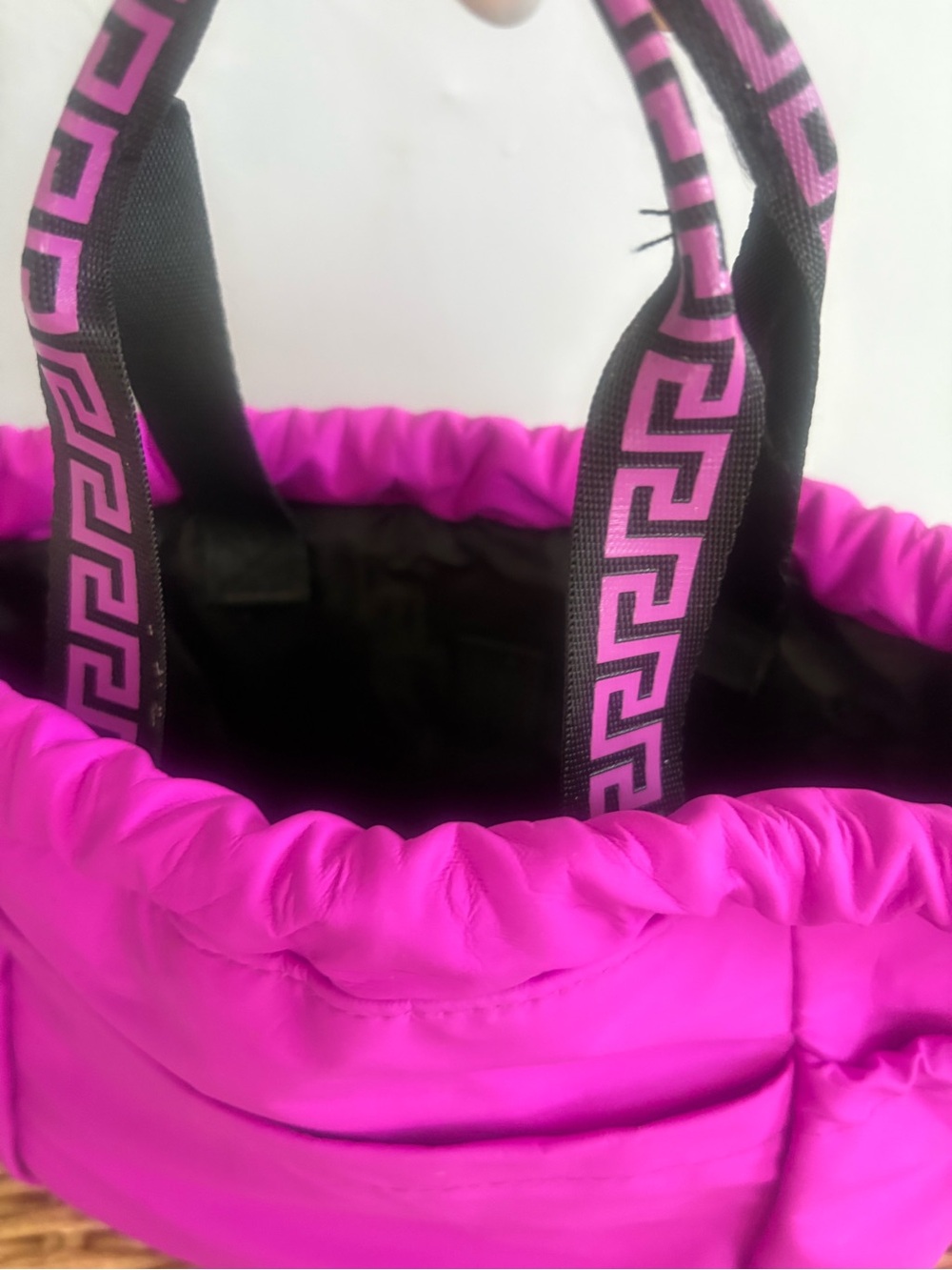 VERSACE PARFUME Nylon Makeup/Travel Bag, FUSCHIA/BLACK - Picture 10 of 15